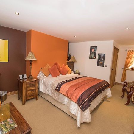 The Blue Bell Inn Weaverthorpe Esterno foto