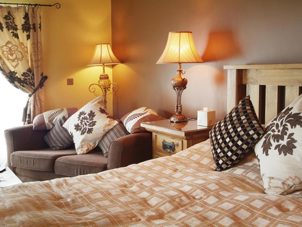 The Blue Bell Inn Weaverthorpe Esterno foto